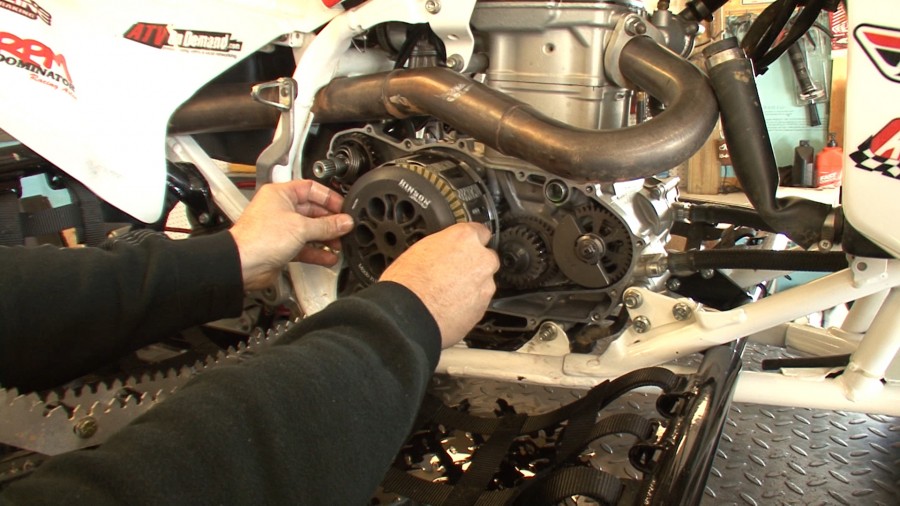 Hinson Racing, Billetproof Clutch Kit Install and test on the Honda