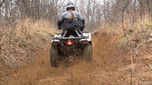 2015_can-am_outlander_l_500_test_rear_suspension_action_1