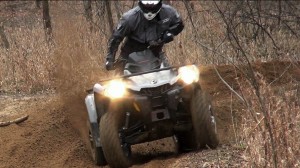 2015_can-am_outlander_l_500_test_tight_turn