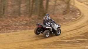 2015_4x4_value_shootout_can-am_high_speed_turn_2