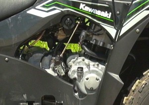 2015-kawasaki_brute_force_300_test_still_right