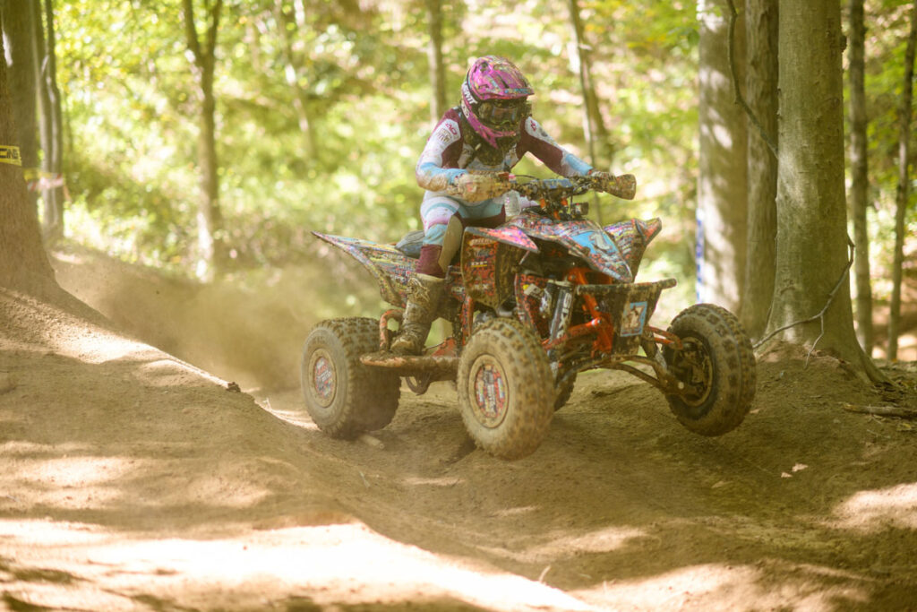 Chloe Harper racing to the WXC win at the Mason-Dixon GNCC
